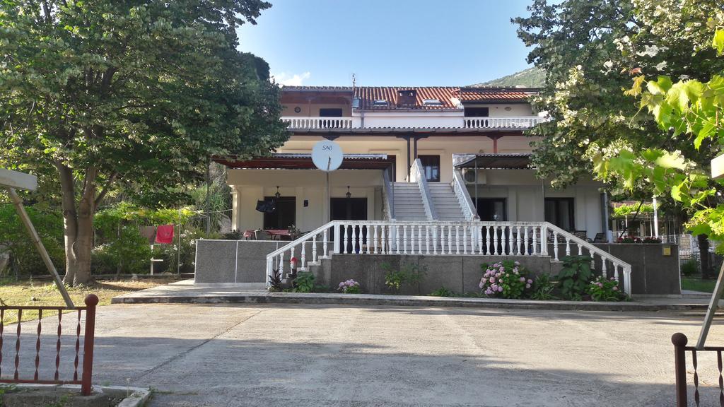 דירות Petrovac Vuko I Magdalena Midzor מראה חיצוני תמונה