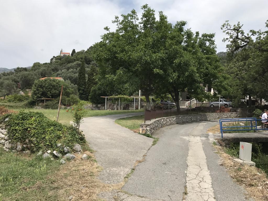 דירות Petrovac Vuko I Magdalena Midzor מראה חיצוני תמונה