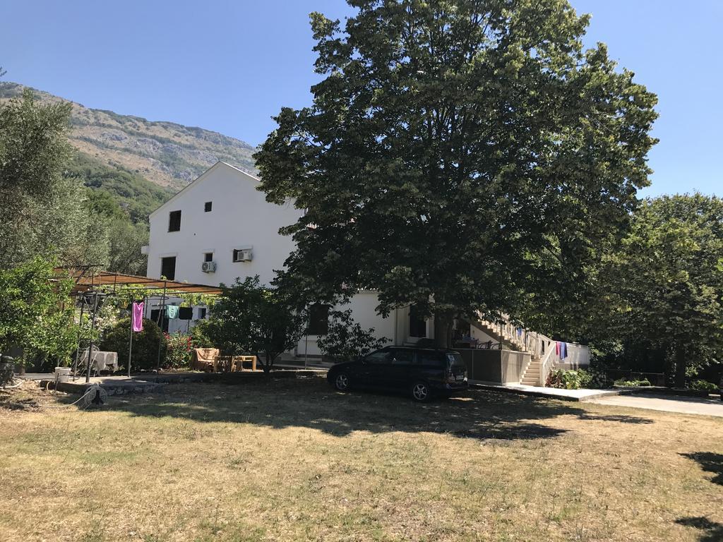 דירות Petrovac Vuko I Magdalena Midzor מראה חיצוני תמונה