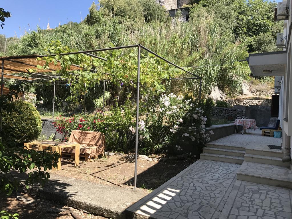 דירות Petrovac Vuko I Magdalena Midzor מראה חיצוני תמונה